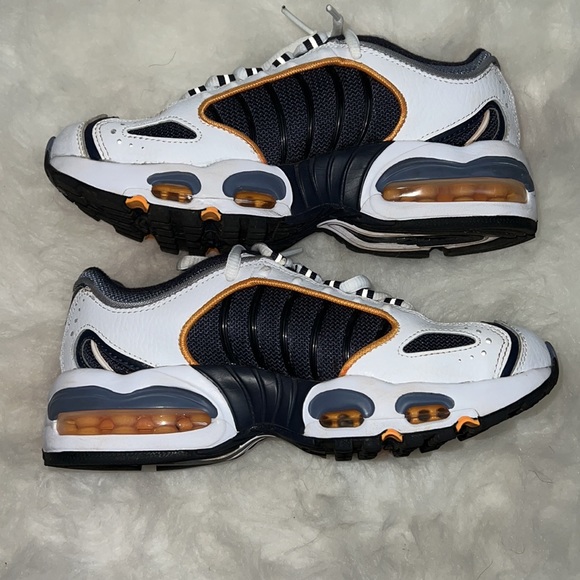 Kids Nike Air Max - Picture 2 of 7